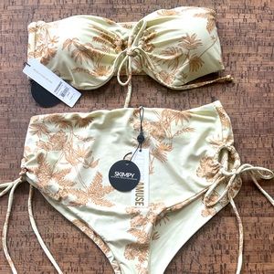 Amuse society Miri bandeau and high wasted bottoms